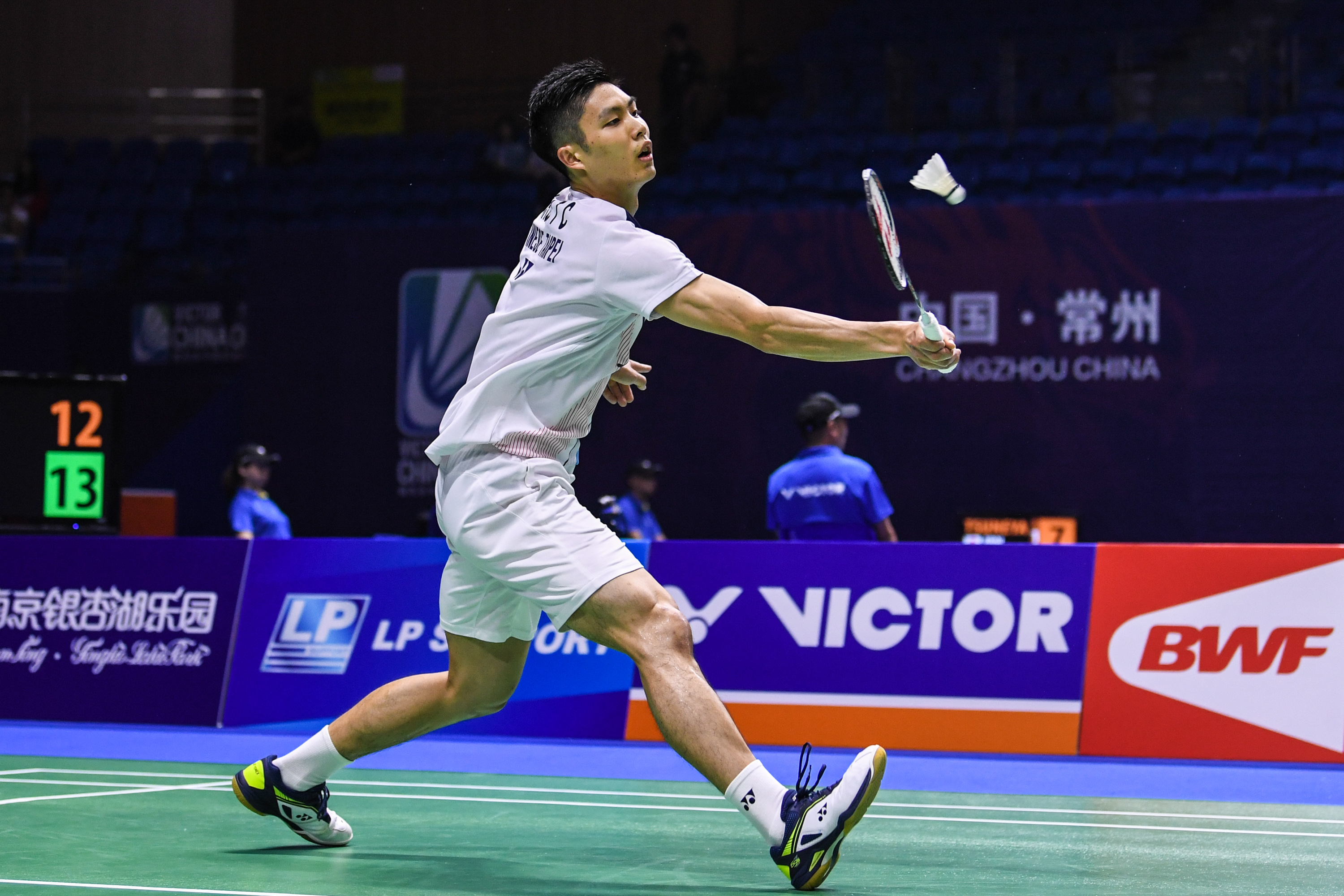 韩德君抢下 韩德君抢下